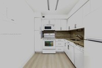 11 Century Ln, Unit 16E in Miami Beach, FL - Building Photo - Building Photo