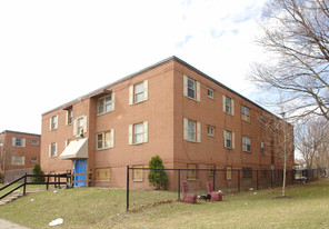 1415 N 4th St Apartamentos