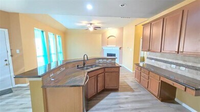 3101 Hamlett Ln in Garland, TX - Building Photo - Building Photo