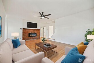 414 Graham St in Highland Park, NJ - Building Photo - Building Photo