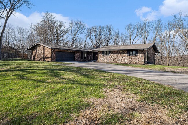 39395 Kristy Plaza in Omaha, NE - Building Photo - Building Photo