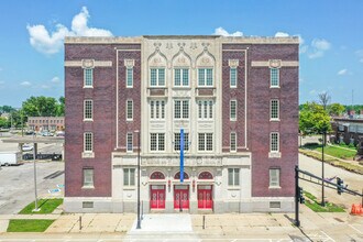 Park Avenue Lofts in Waterloo, IA - Foto de edificio - Building Photo