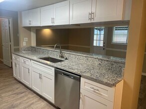 10418 Winding Trail Rd in La Porte, TX - Building Photo - Building Photo