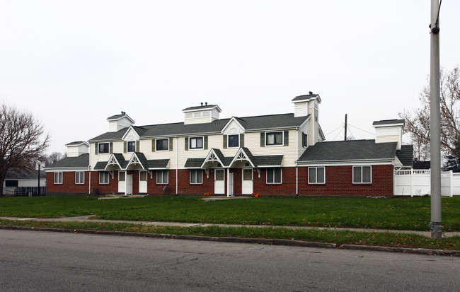 Sharpsville Gardens in Sharpsville, PA - Foto de edificio - Building Photo