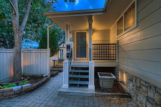 property at 3125 N Raleigh St