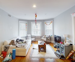 190 Kelton St, Unit 3 in Boston, MA - Building Photo