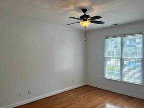 902 Teague Pl in Durham, NC - Building Photo - Building Photo
