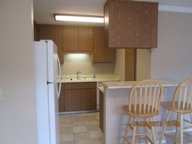 3126 Woods Cir in Davis, CA - Building Photo - Building Photo