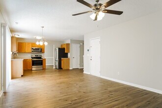 409 Texanna Way in Holly Springs, NC - Building Photo - Building Photo