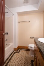 661 SW 11th Ave in Albany, OR - Building Photo - Building Photo