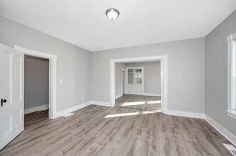 62 W 3rd St in Lowell, MA - Building Photo - Building Photo