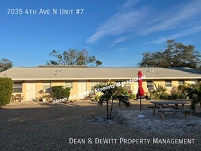 7035 4th Ave N in St. Petersburg, FL - Building Photo - Building Photo