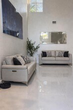 11460 SW 73rd St in Miami, FL - Building Photo - Building Photo