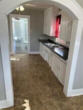 1613 Park St in Commerce, TX - Building Photo - Building Photo