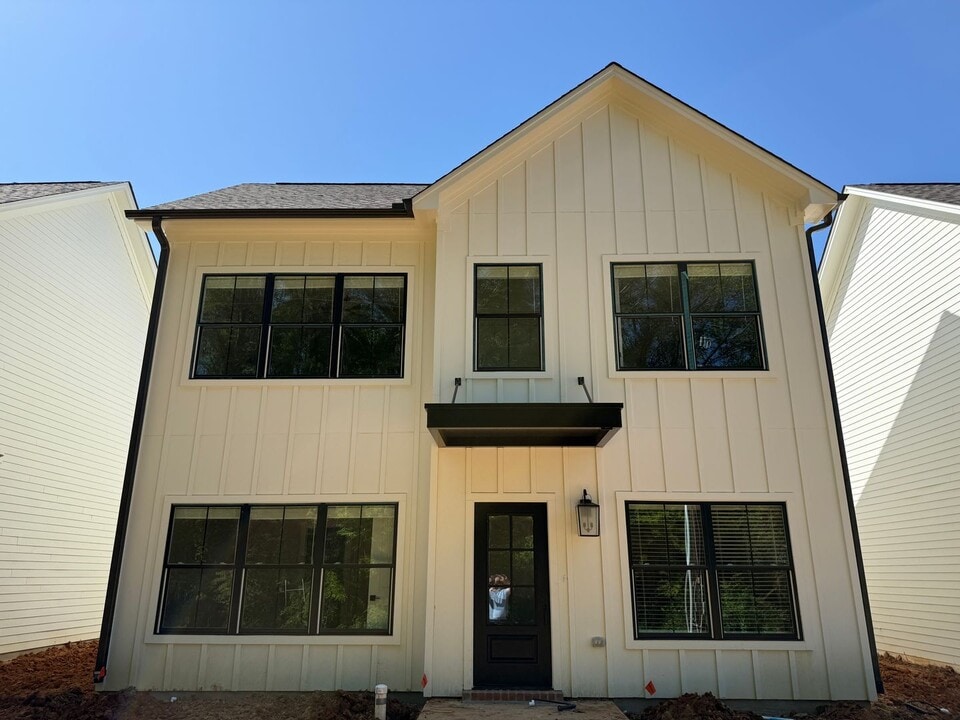 1203 Ivy Rd in Oxford, MS - Building Photo