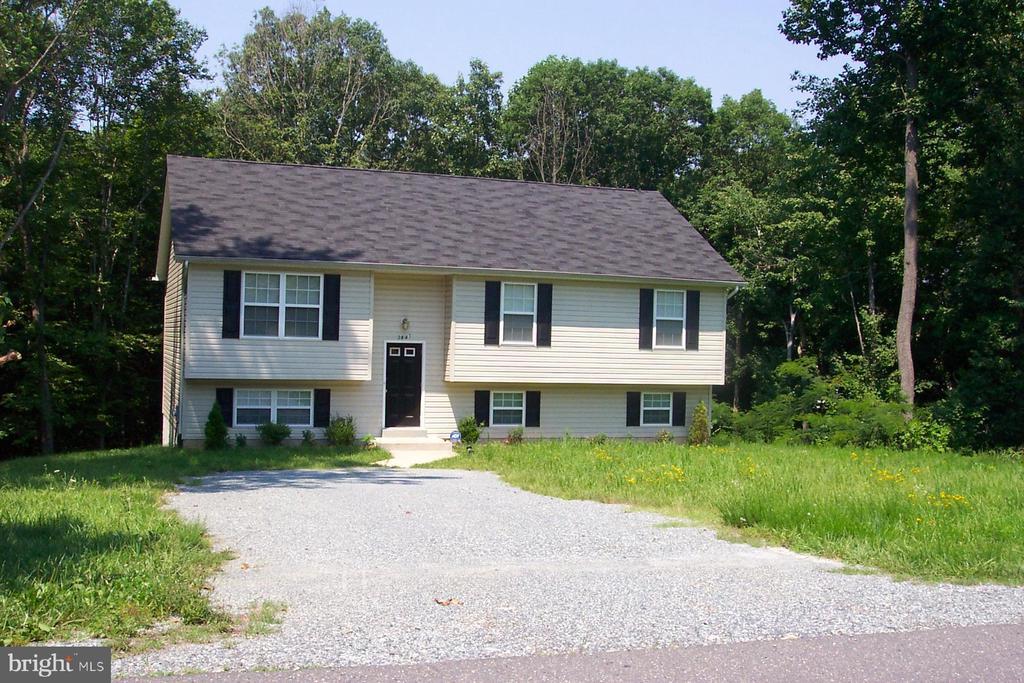 8435 Chesley Dr in Lusby, MD - Building Photo