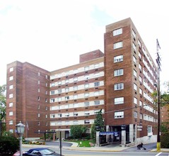 Park Plaza in Pittsburgh, PA - Building Photo - Building Photo