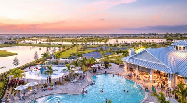 15073 Lyla Ter in Bradenton, FL - Building Photo - Building Photo