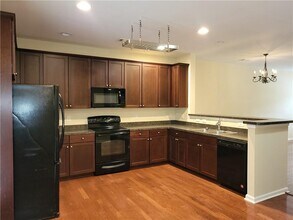 3162 Cedar Glade Ln NE in Buford, GA - Building Photo - Building Photo