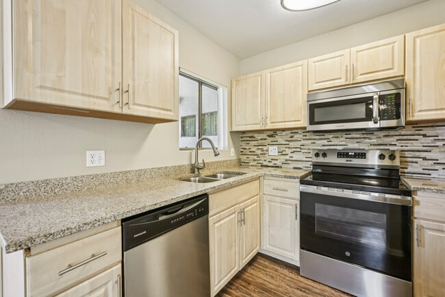 Indigo Creek in Glendale, AZ - Foto de edificio - Building Photo