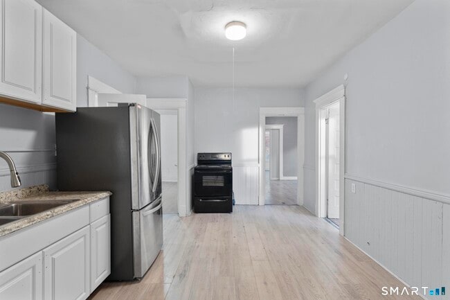 77 Wall St in Waterbury, CT - Building Photo - Building Photo