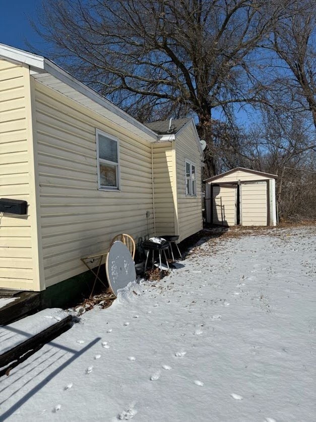 928 W Waggoner St in Decatur, IL - Building Photo - Building Photo