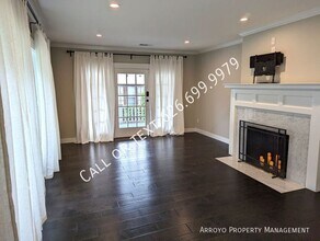 803 N Michigan Ave in Pasadena, CA - Foto de edificio - Building Photo
