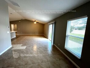 1659 SW Realty St in Port St. Lucie, FL - Foto de edificio - Building Photo