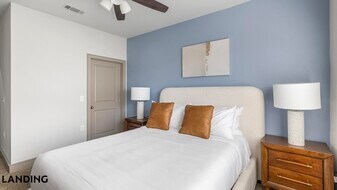 4689 Mustang Pkwy, Unit 5201 in Carrollton, TX - Building Photo
