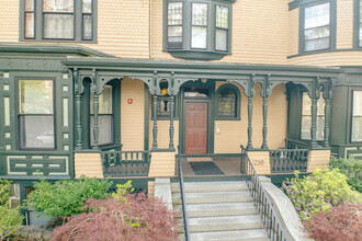 298 Harvard St in Cambridge, MA - Foto de edificio - Building Photo