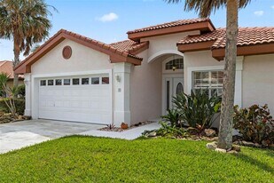 9 San Pedro Ct in Palm Coast, FL - Building Photo