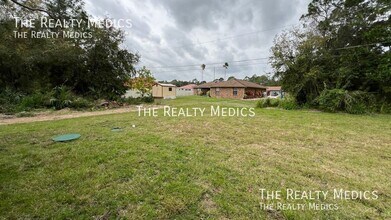 276 Santo Domingo Ave SW in Palm Bay, FL - Building Photo - Building Photo