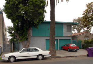 Rose Avenue Apartments in Long Beach, CA - Building Photo - Building Photo