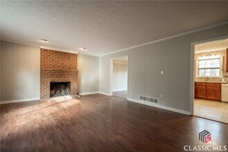 275 Brookstone Dr in Athens, GA - Building Photo - Building Photo