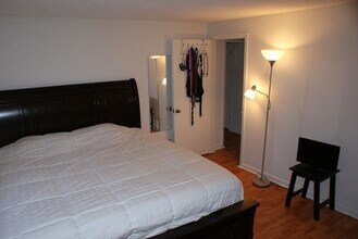 250 Spring Cir, Unit 2 in Winchendon, MA - Foto de edificio - Building Photo