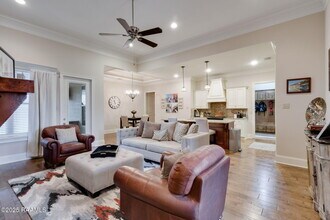 215 Capstone Crossing in Lafayette, LA - Building Photo - Building Photo