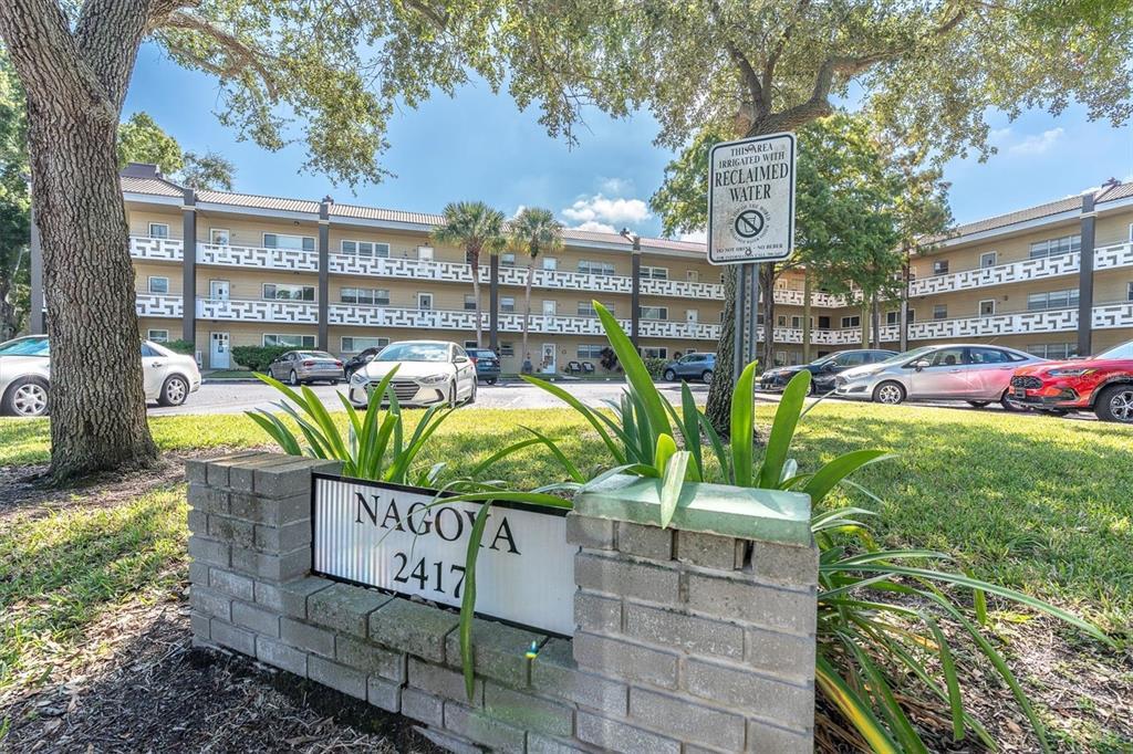 2417 Persian Dr in Clearwater, FL - Building Photo