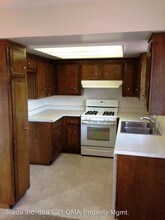 249 Avenida Montalvo in San Clemente, CA - Foto de edificio - Building Photo