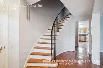 8436 Willow Forge Rd in West Springfield, VA - Building Photo - Building Photo
