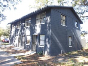 2823 Moncrief Rd in Jacksonville, FL - Building Photo - Building Photo