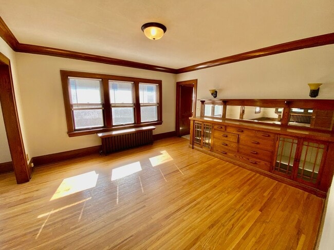 property at 3448 Girard Ave S