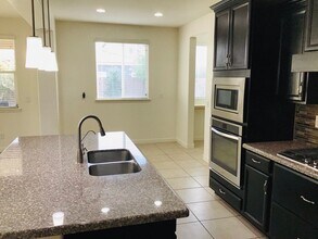 7031 W Knox Rd in Chandler, AZ - Building Photo - Building Photo