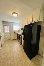 781 Courtenay Dr NE in Atlanta, GA - Building Photo - Building Photo