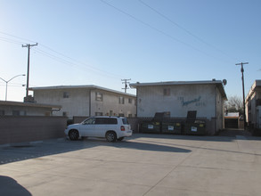 Imperial Apartments in Torrance, CA - Building Photo - Building Photo