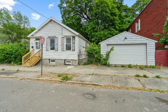 372 9th St in Troy, NY - Building Photo - Building Photo