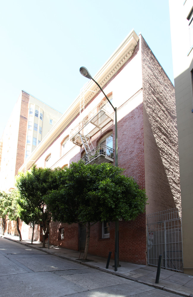 20 Dashiell Hammett St in San Francisco, CA - Foto de edificio - Building Photo