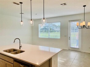 1538 Discovery St in Davenport, FL - Foto de edificio - Building Photo
