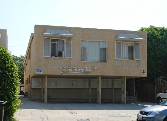 1022 Croft Ave in West Hollywood, CA - Foto de edificio - Building Photo