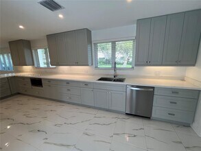 300 Camilo Ave in Coral Gables, FL - Building Photo - Building Photo