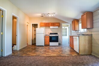 1604 E Main St in Kent, OH - Building Photo - Building Photo